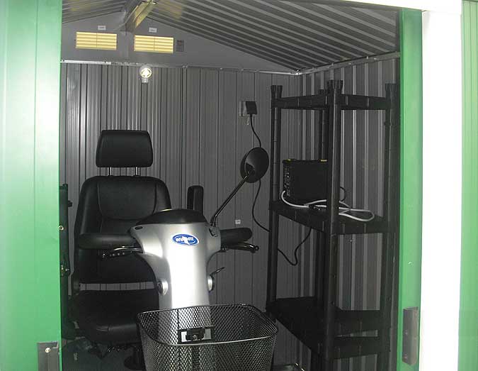 Gerätehaus als Garage - Innenansicht