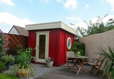 Gartenhaus und Nachbarrecht in der Schweiz: Was Sie wissen müssen, wenn Sie Ihr Gartenhaus an der Grundstücksgrenze bauen wollen Abstand zum Nachbarn für Gartenhäuser