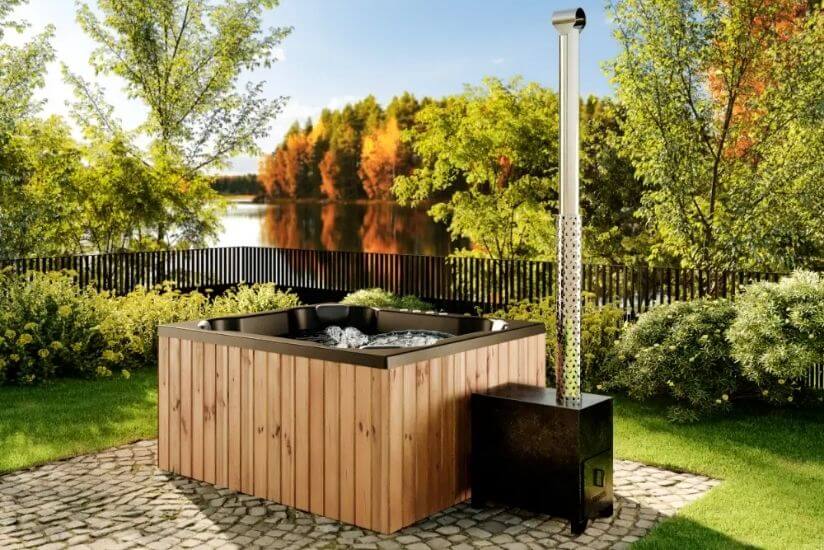 Badefass Oslo im Garten