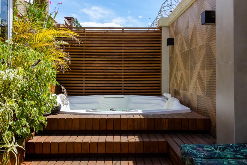 Whirlpool verkleiden aus Holz